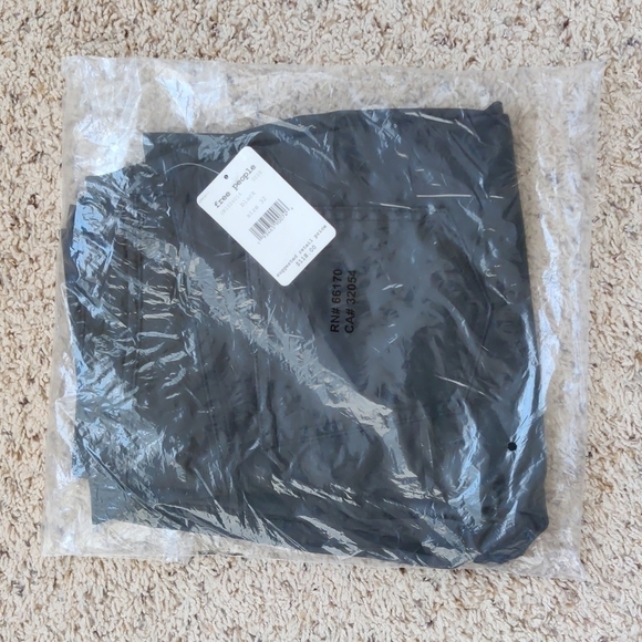 NEW Free People Spellbound Coated Jean Black 32 - Picture 10 of 11